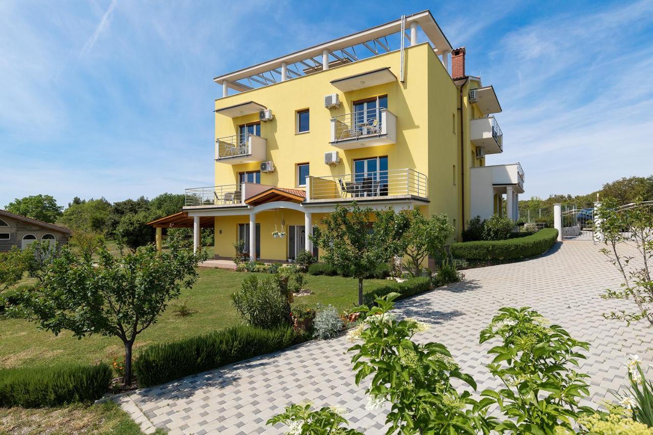 Apartmani Mirna Luka Pomer Dış mekan fotoğraf